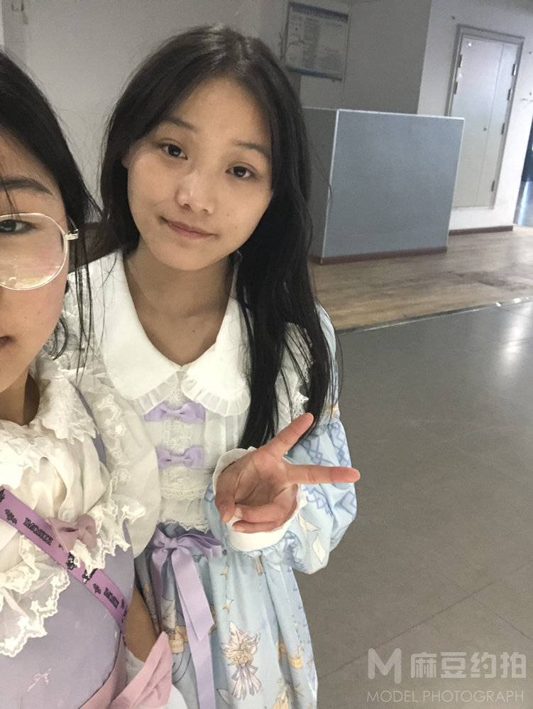 校园模特