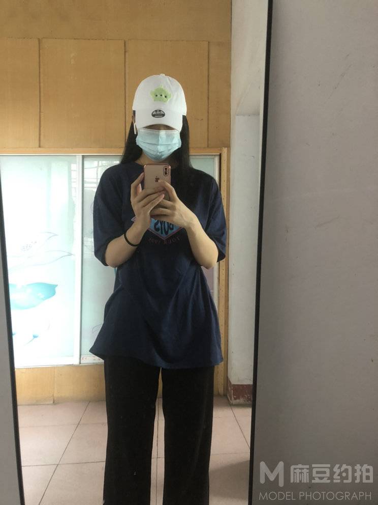 黑白模特