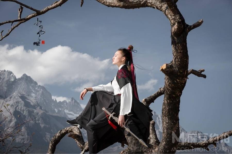 情绪模特