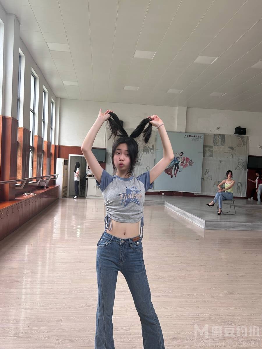 少女模特