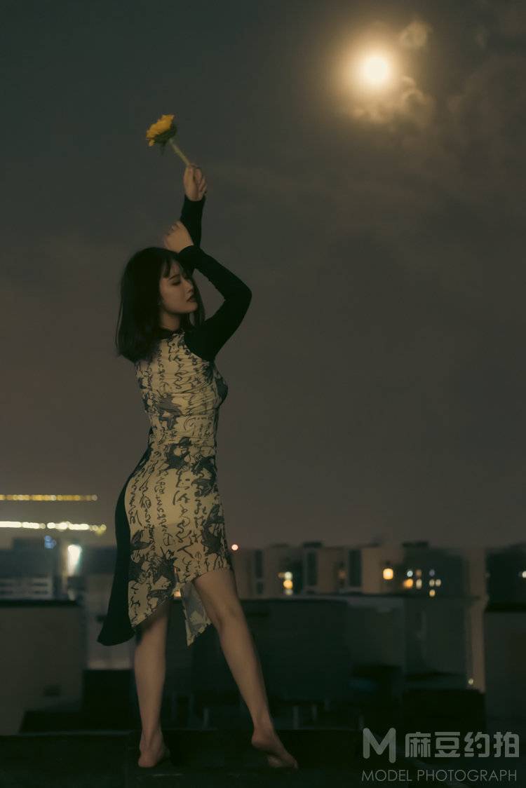 夜景模特