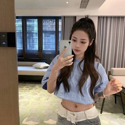 黑白模特