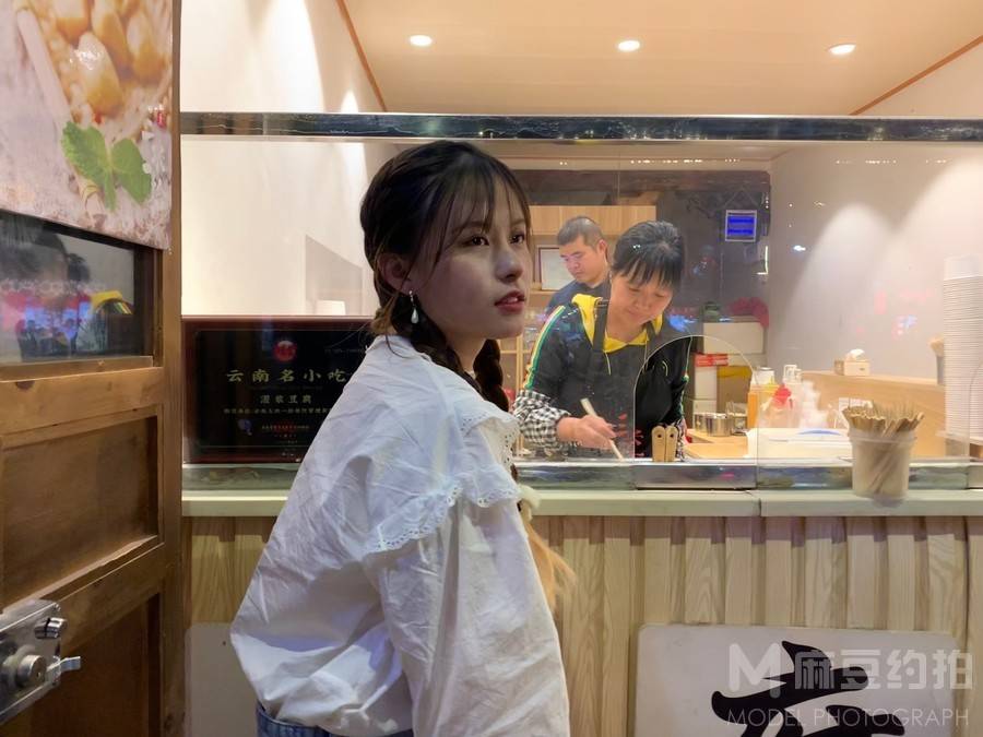 少女模特