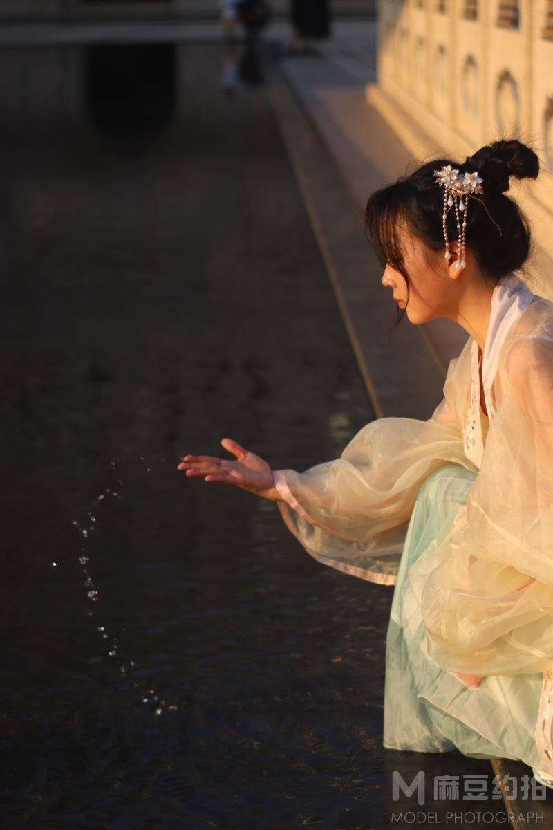 民国模特