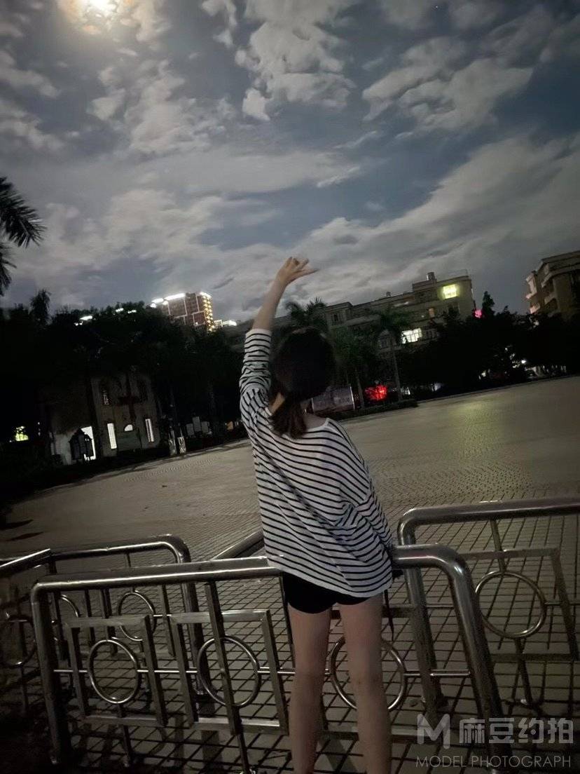校园模特