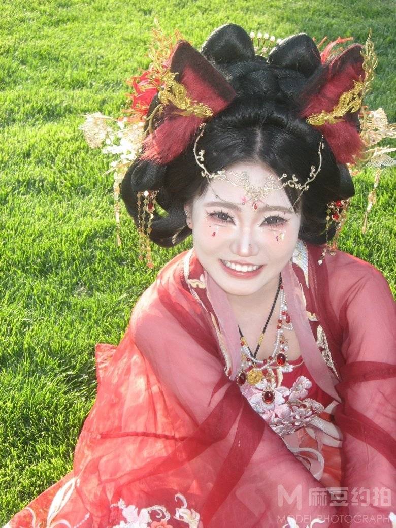 妆容模特