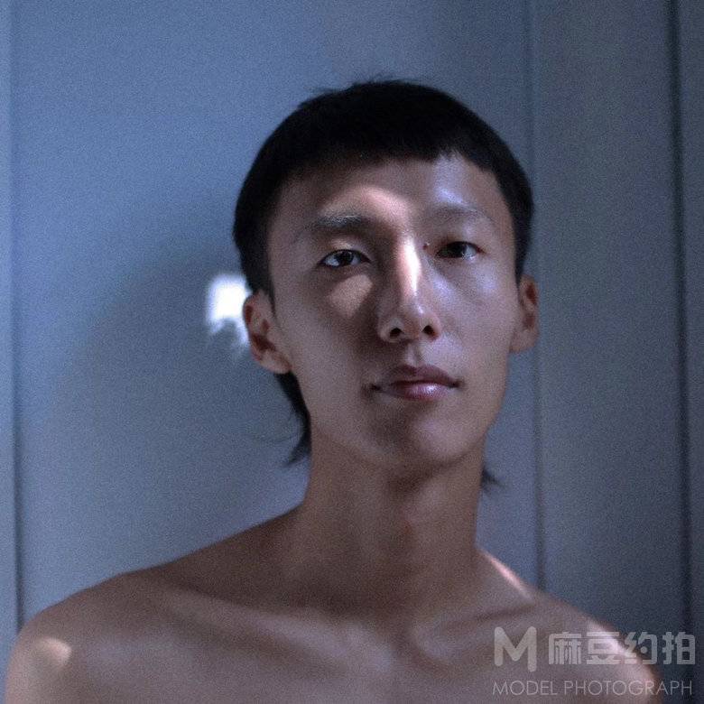 胶片模特