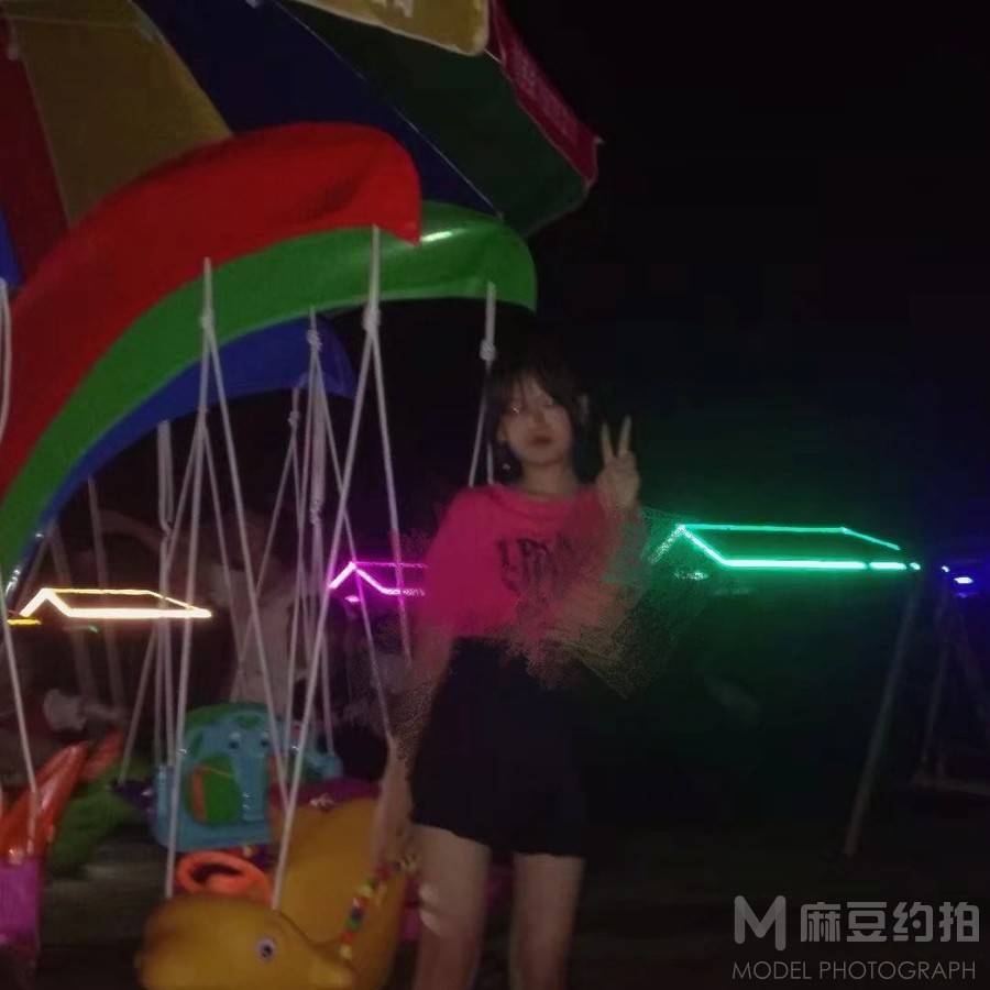 校园模特