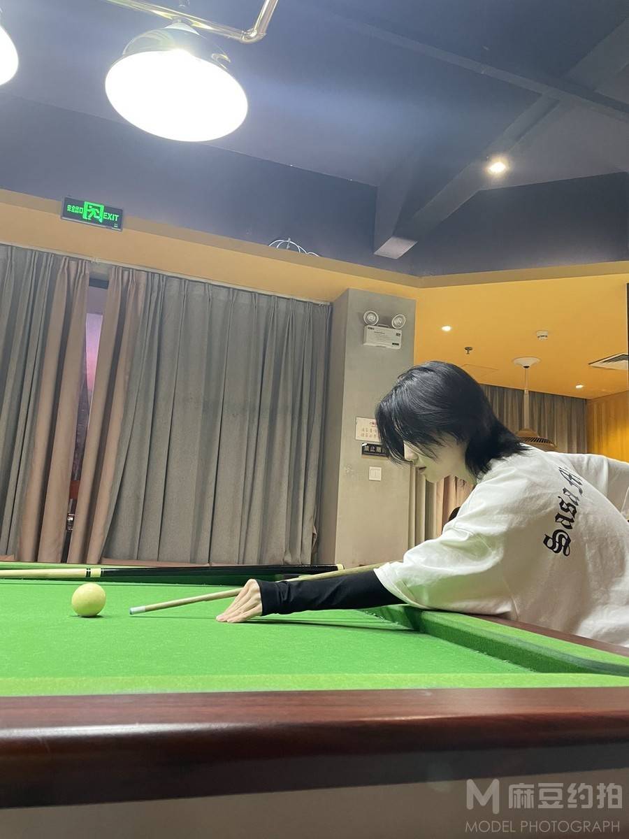 纪实模特
