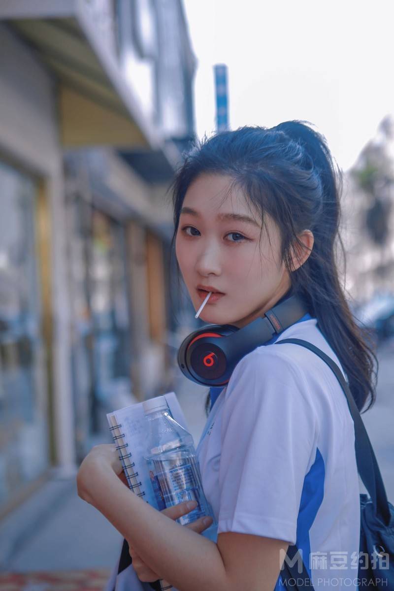 校园模特
