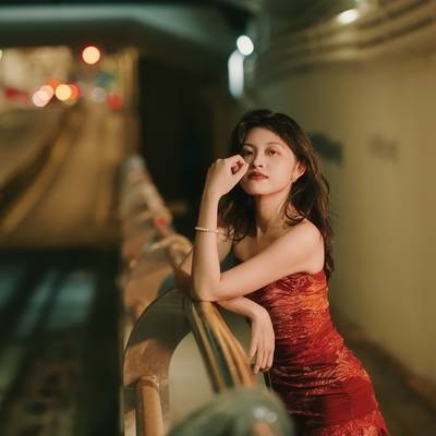 情绪模特