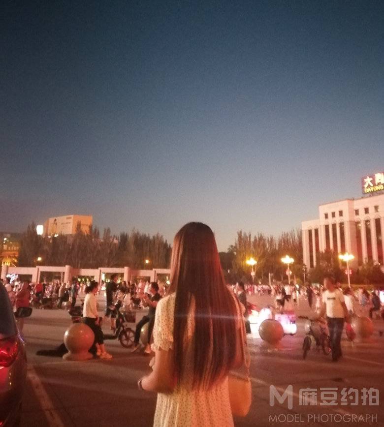 校园模特