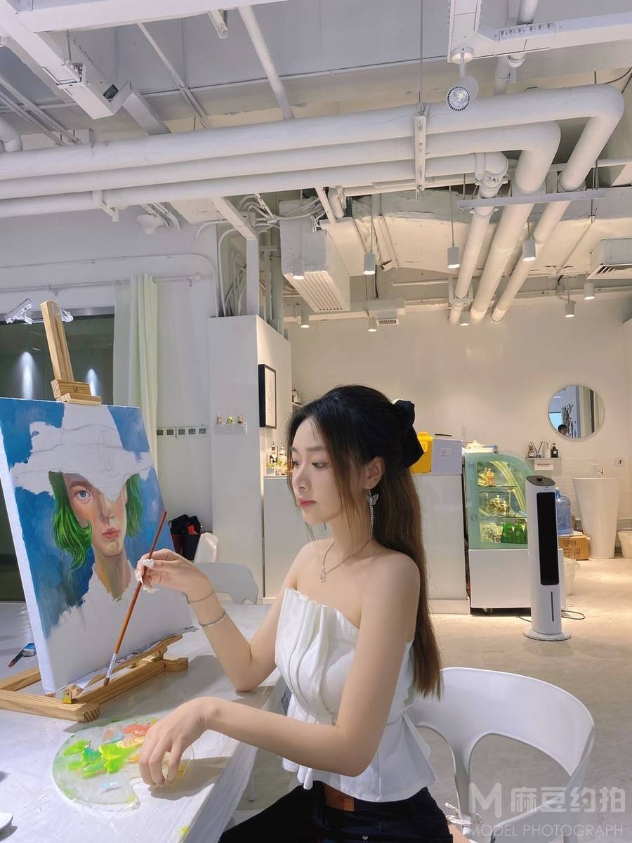 校园模特