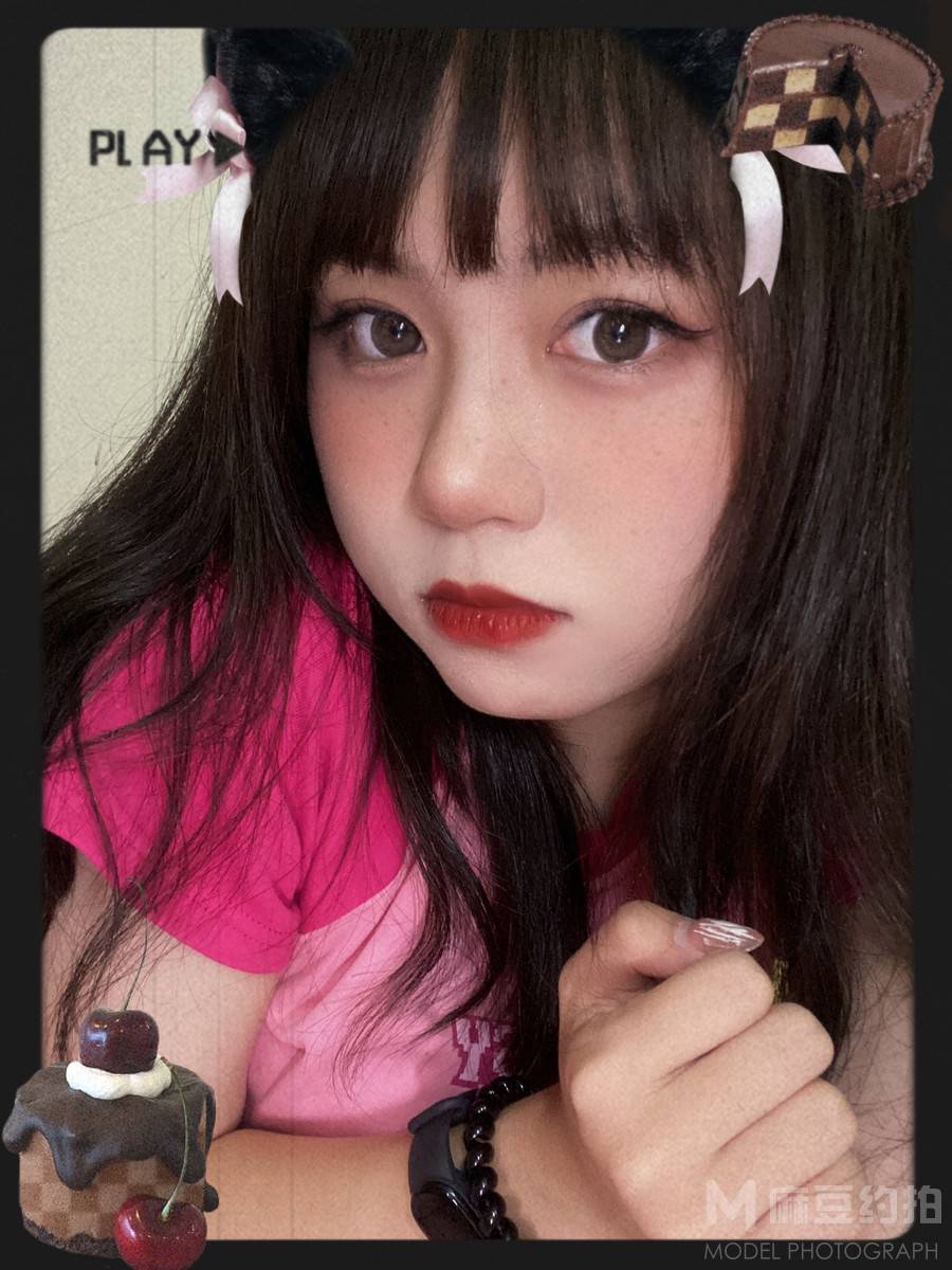 校园模特