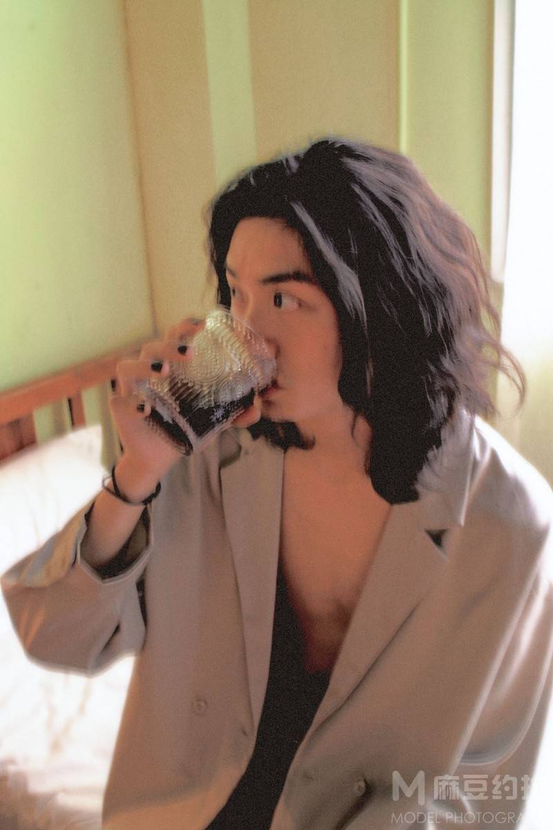 胶片模特