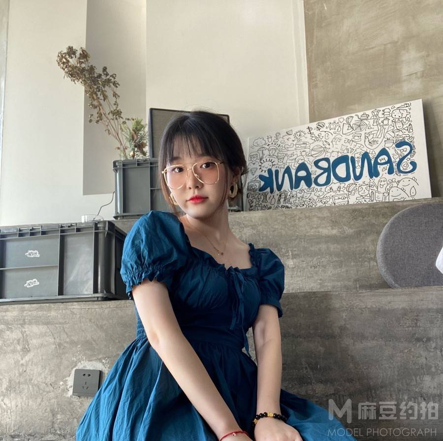 胶片模特