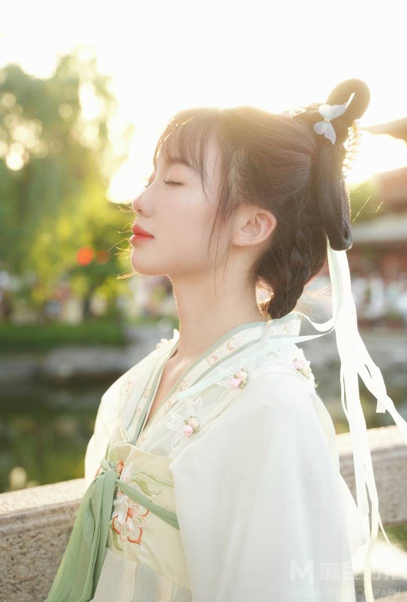 胶片模特