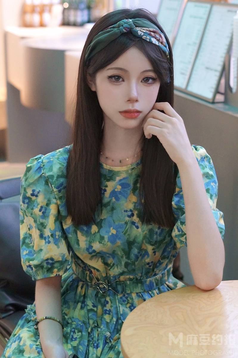 妆容模特