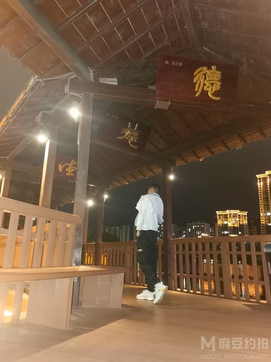 情侣模特