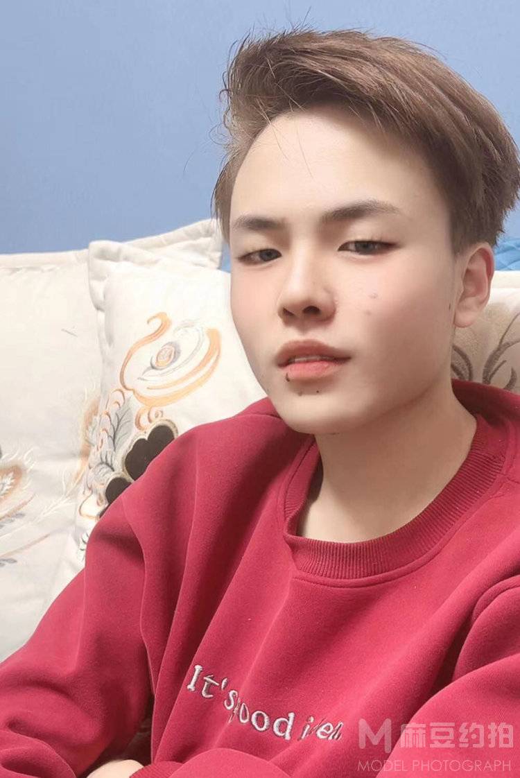 纪实模特