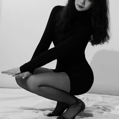 黑白模特