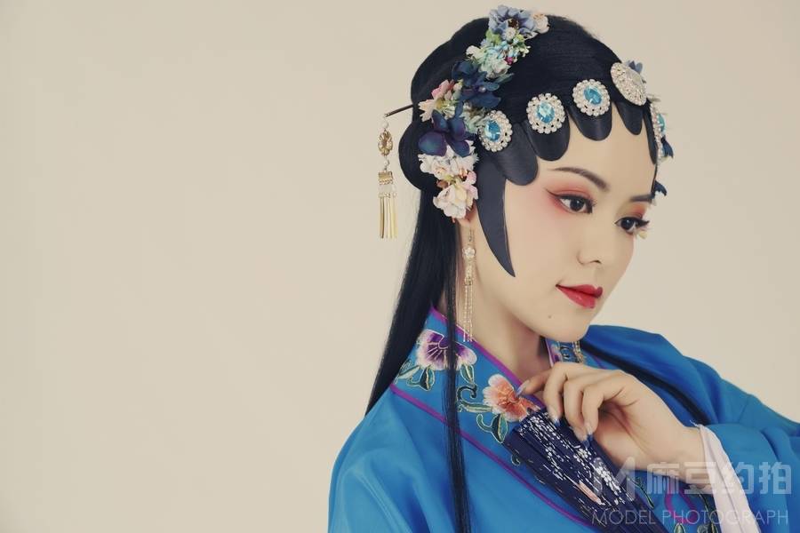 妆容模特