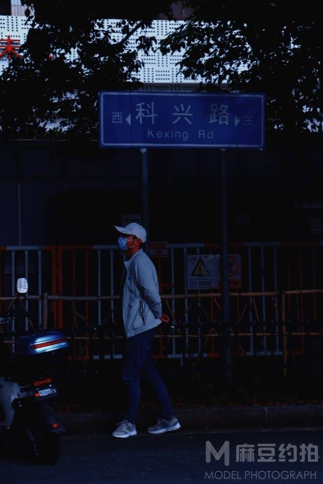 夜景模特
