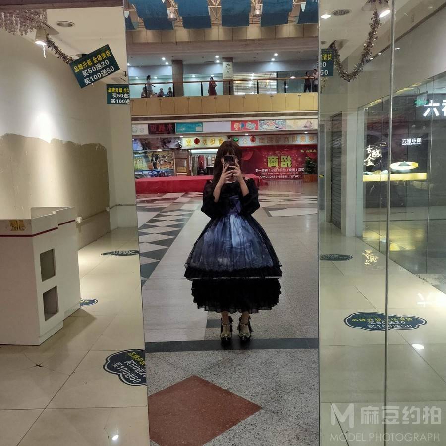 暗黑模特