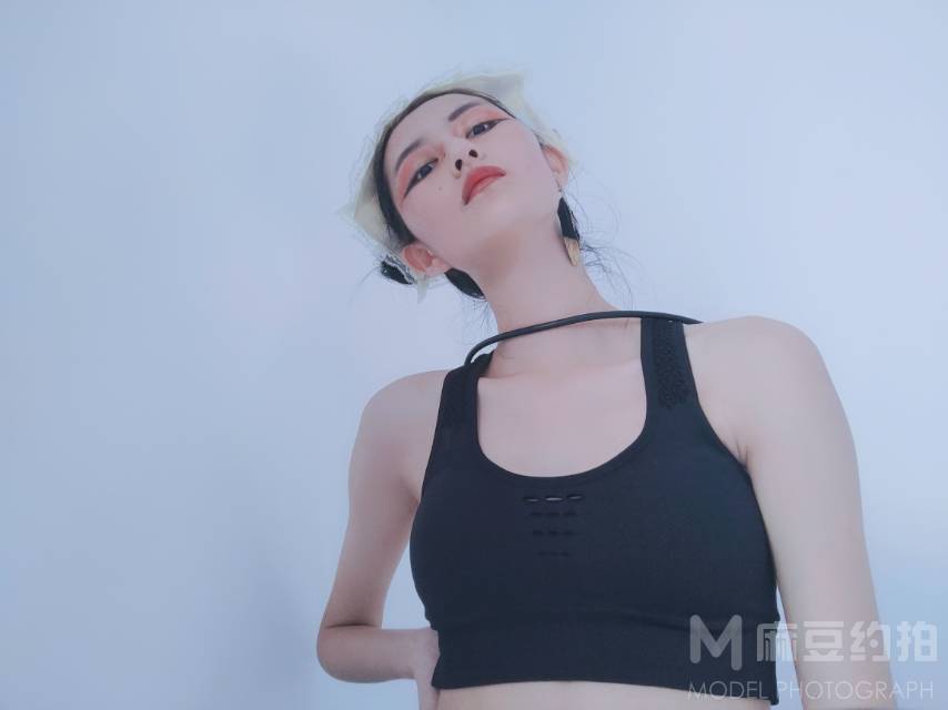 暗黑模特
