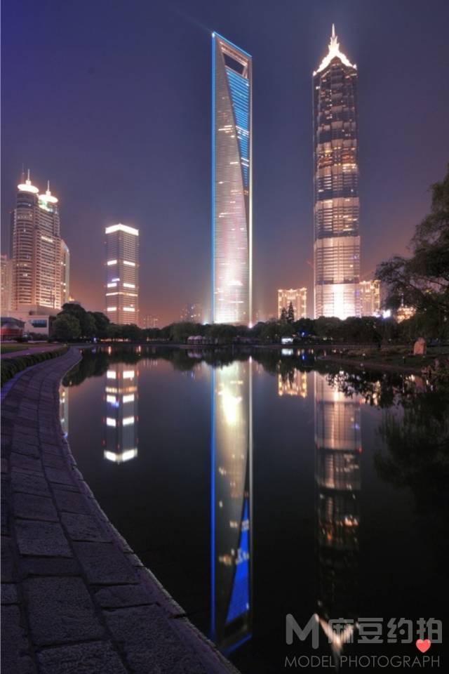夜景模特