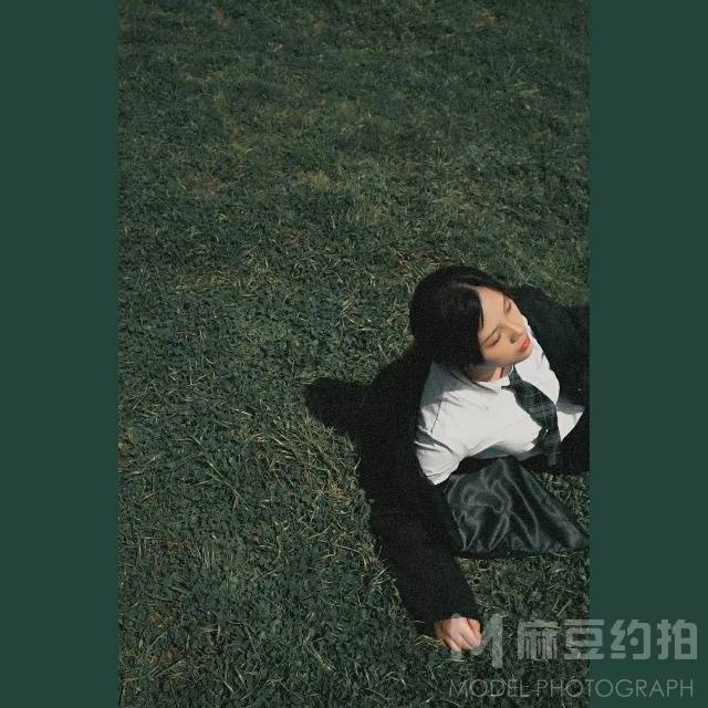 胶片模特