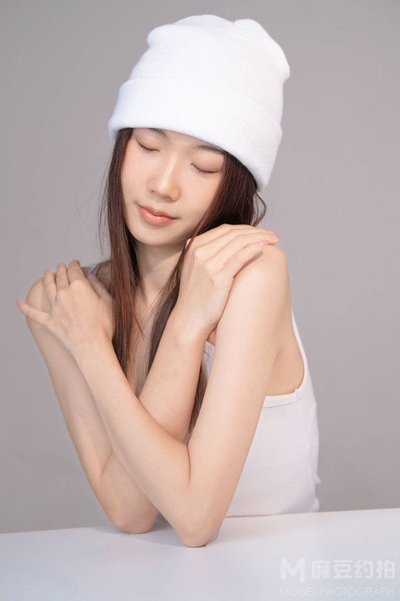 黑白模特