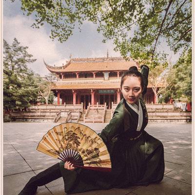 汉服模特