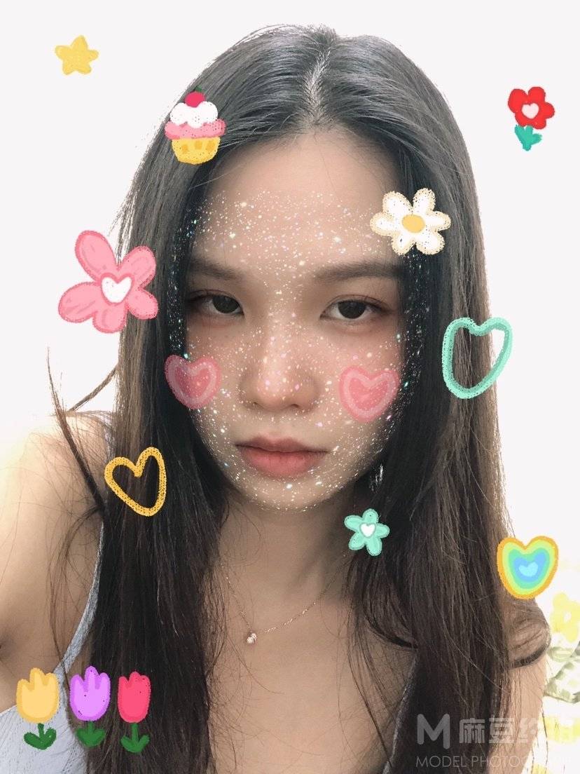 黑白模特