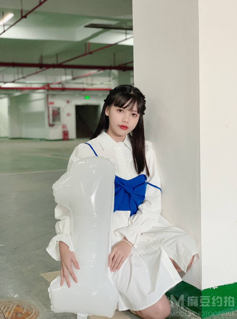 清新模特