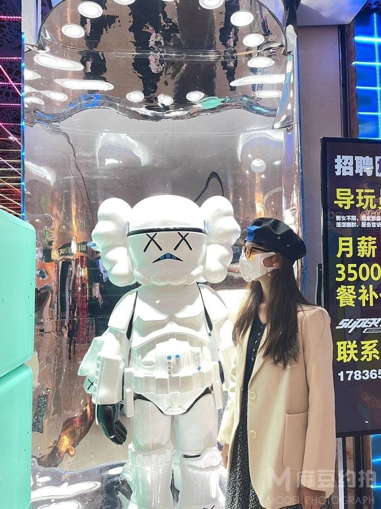 校园模特