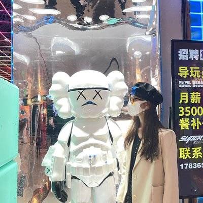 校园模特