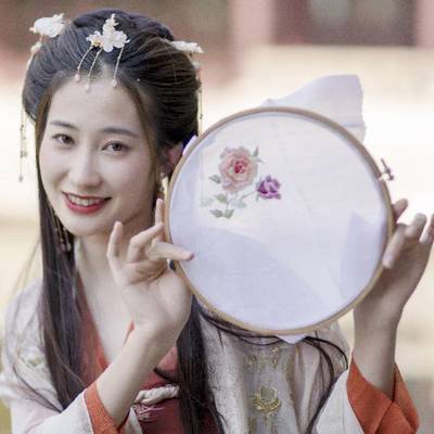 汉服模特
