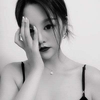 黑白模特