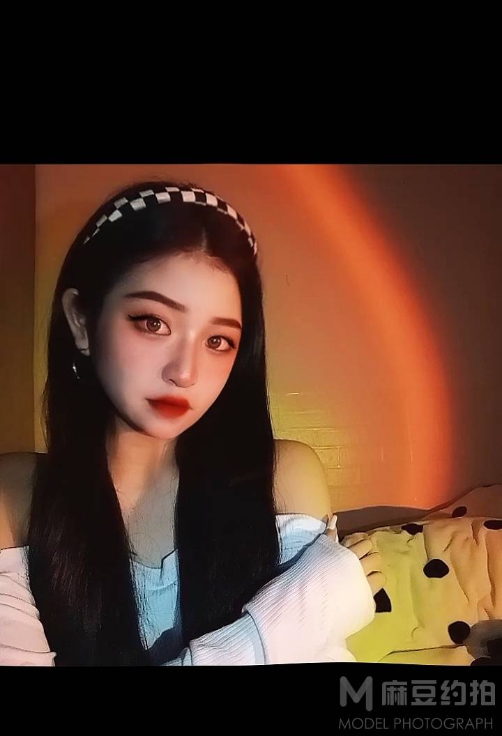 胶片模特