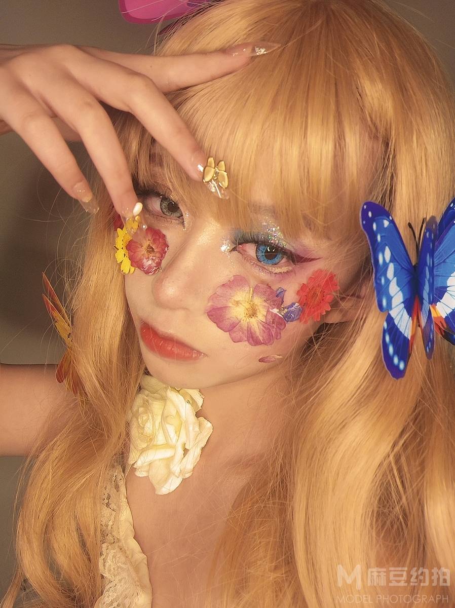 清新模特
