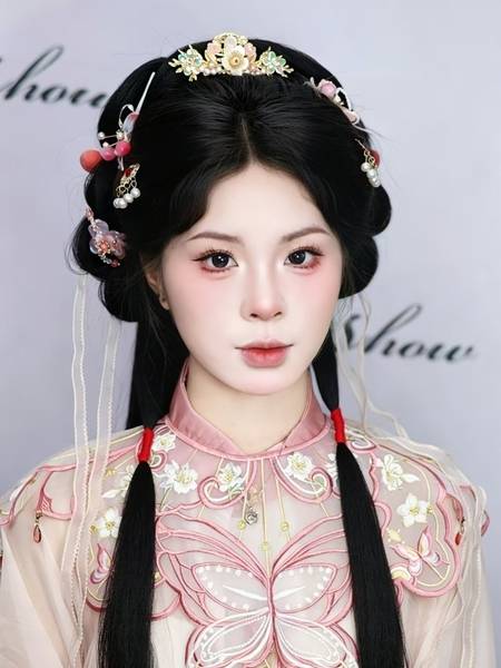 妆容模特