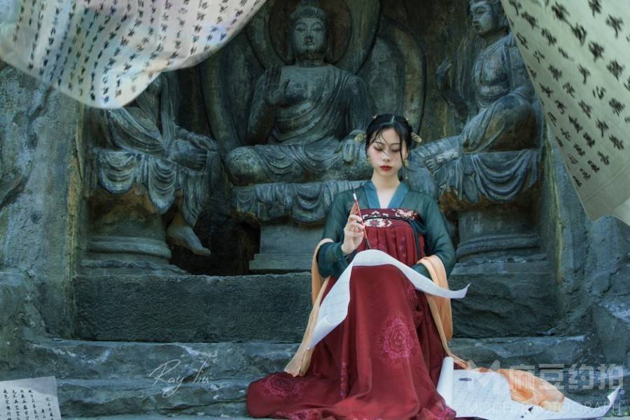 汉服模特