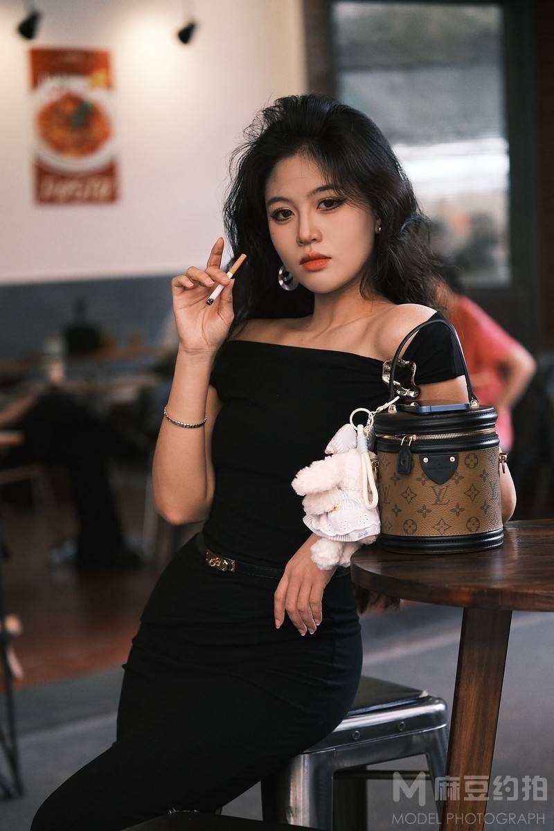 胶片模特