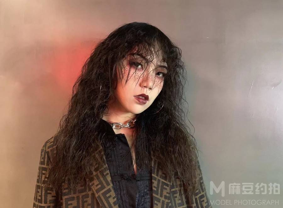 暗黑模特