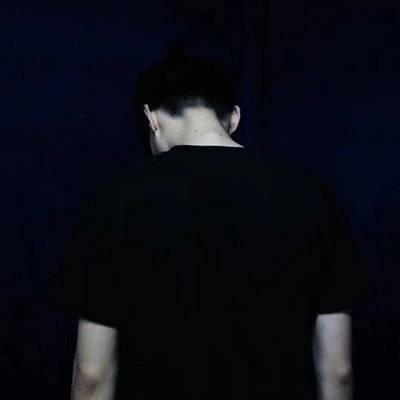 黑白模特