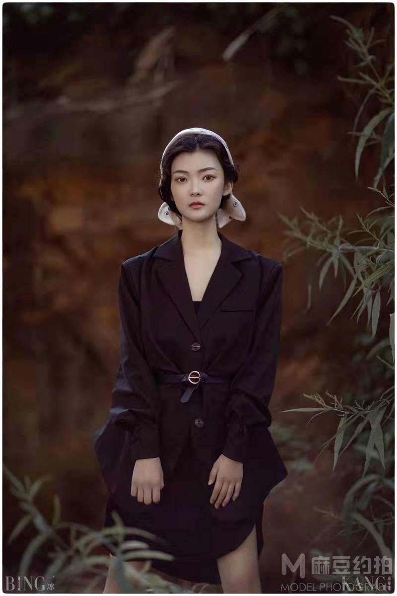 黑白模特