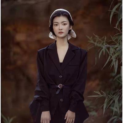 黑白模特