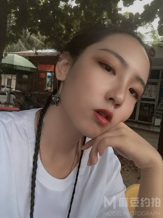 妆容模特