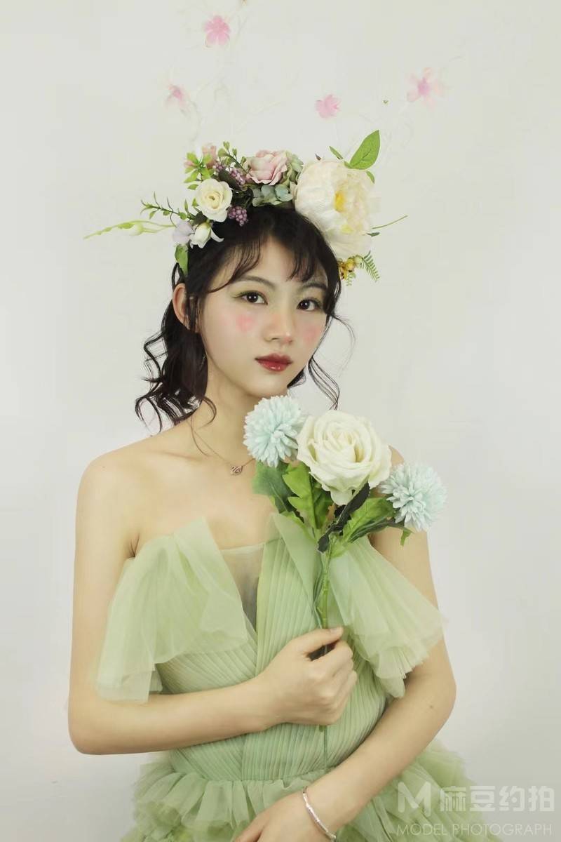妆容模特